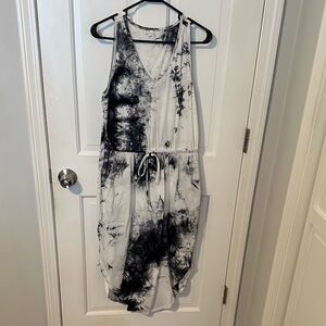 Source Unknown Black and White Tie-Dye Midi Dress